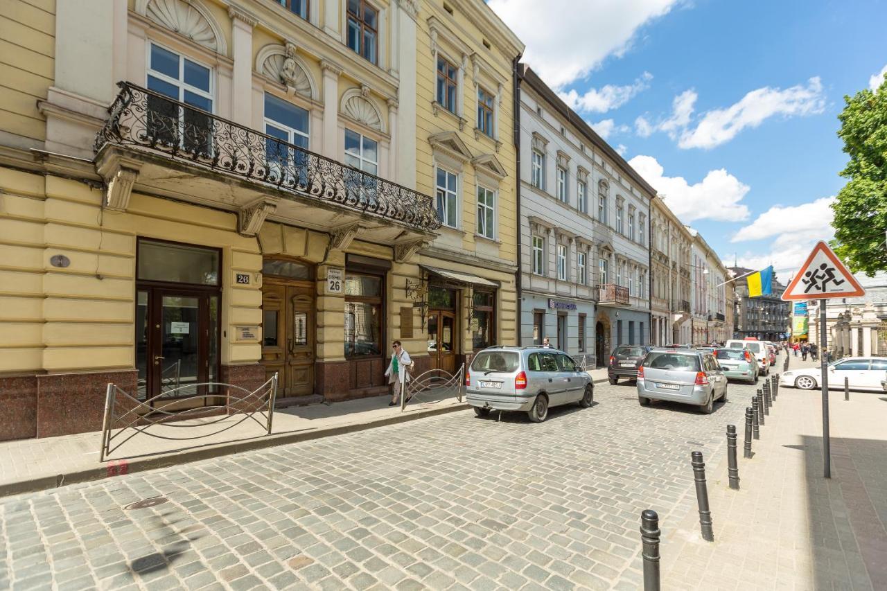 Квартира В Центрі Подобово На Вулиці Коперника 26 Біля Палацу Мистецтв Lviv Ngoại thất bức ảnh